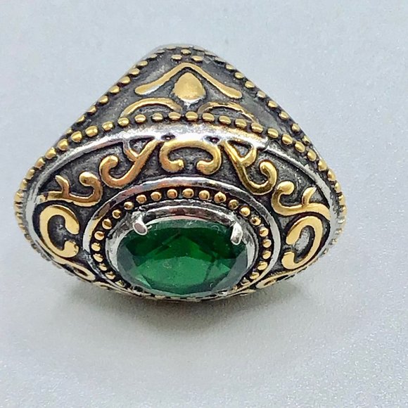 Two Tones Silver & Gold Ring Size 8 Green Glass Stone Ornate Design Oval Shaped - Picture 4 of 12
